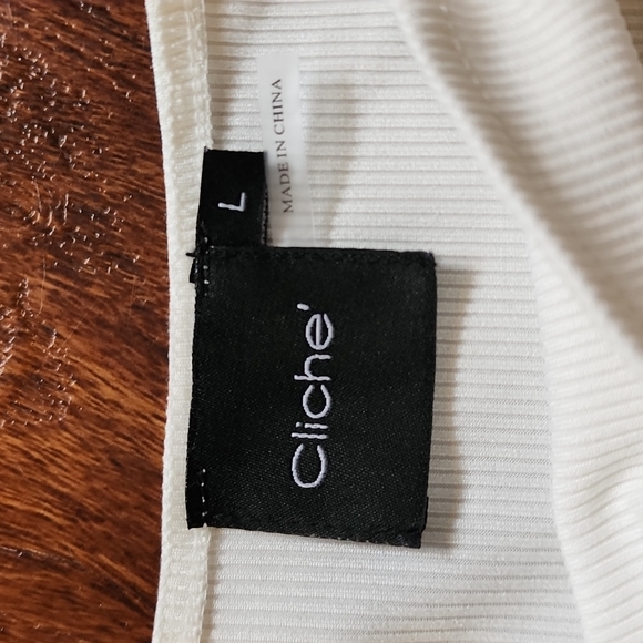 Daisy puff sleeve 🌼 - Picture 4 of 5